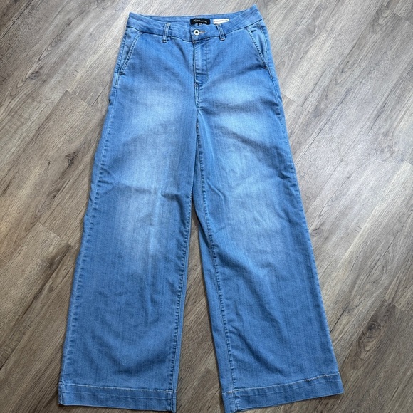 BCBGeneration Denim - BCBGeneration High Rise Trouser Wide Leg Jeans - Size 11/30